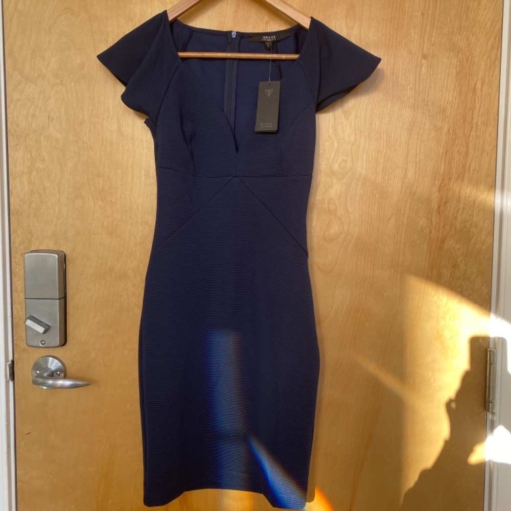 Dress - Picture 5 of 5